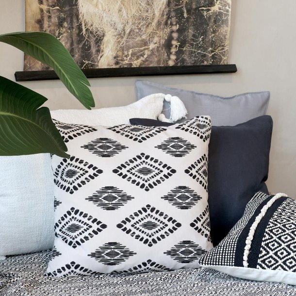 Aix Pudebetr�k m. etnisk m�nster