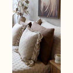 Pudebetr�k i valn�d med quiltet m�nster