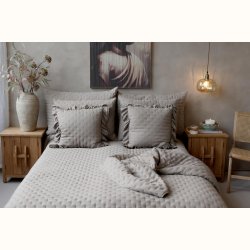 Pudebetr�k i latte med quilt