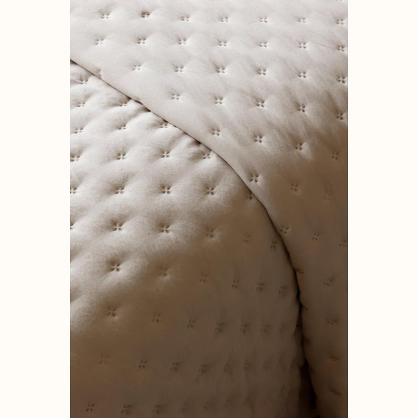 Quilt senget�ppe i h�r detalje