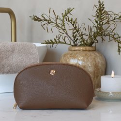 Toilettaske coffee p� badev�relsesbord