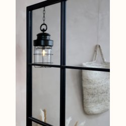 Factory spejl med sort jern og klassisk elegance