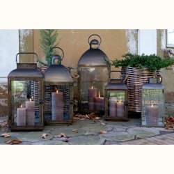 Gruppe af store lanterner i antique messing