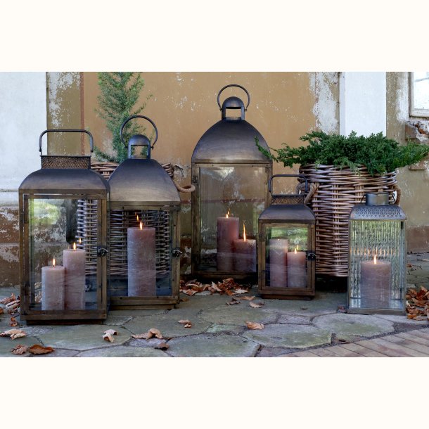 Gruppe af store lanterner i antique messing