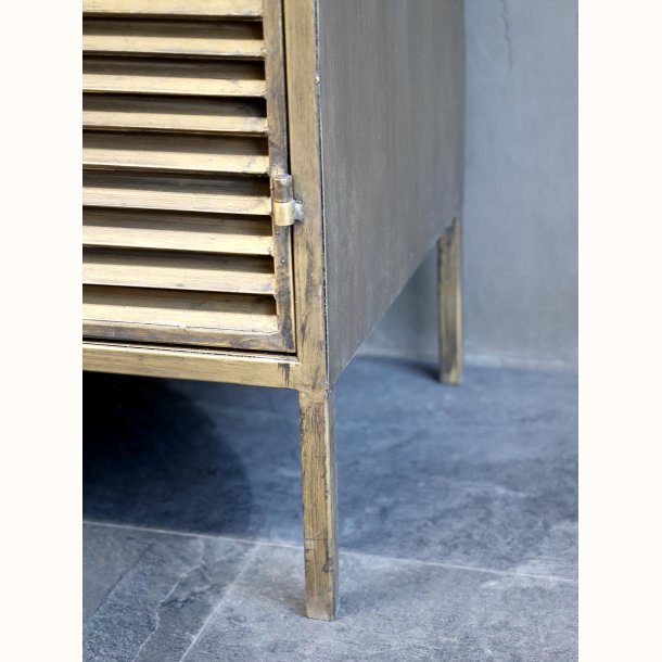 Ben p� metalskab i antique messing med vintage stil