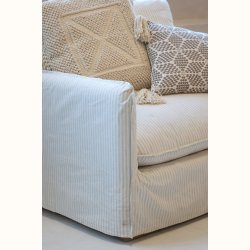 detalje af arml�n p� stol i h�r med struktur