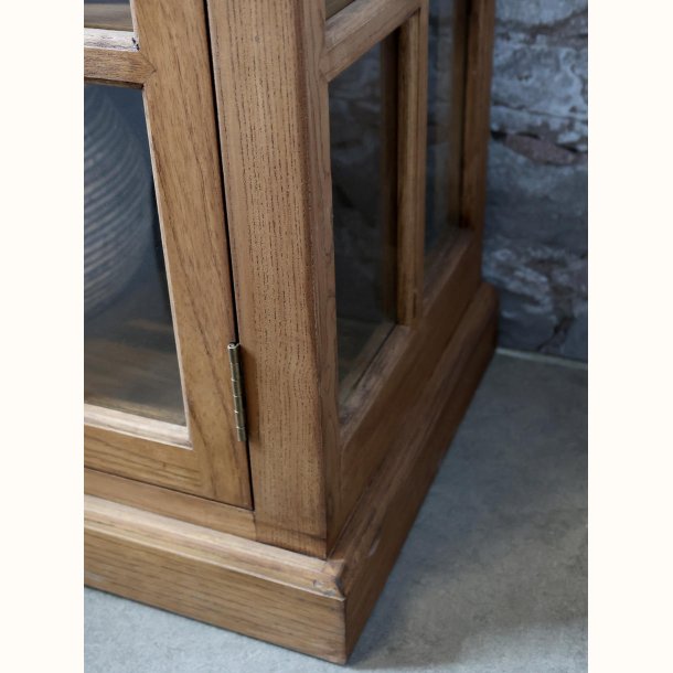 Marseille Vitrine m. 4 l�ger og 4 skuffer