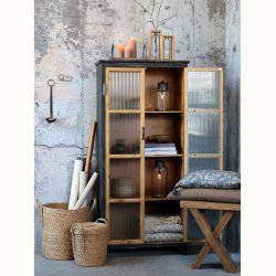 Vitrineskab m. 4 hylder og rillede glasl�ger