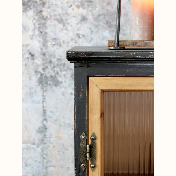 Vitrineskab m. 4 hylder og rillede glasl�ger