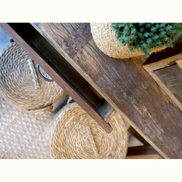 Grimaud Bord m. skuffe