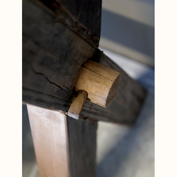 Grimaud Bord m. skuffe