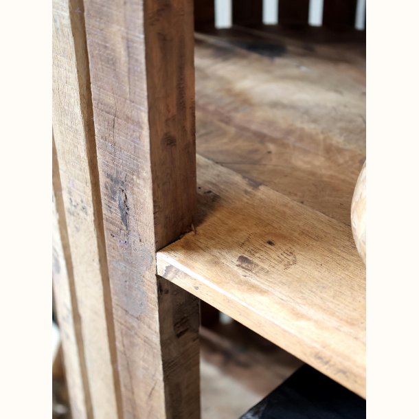 Grimaud Reol m. 3 hylder