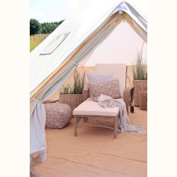 solvogn i flet under telt milj�