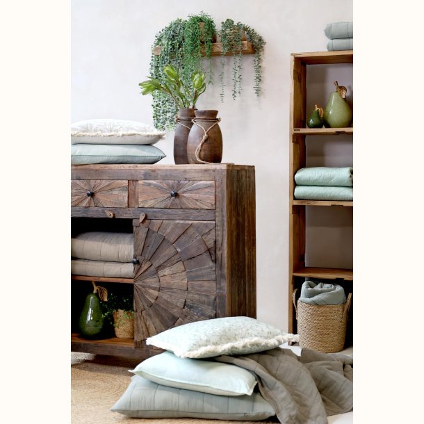 Grimaud Skab m. l�ger og skuffer