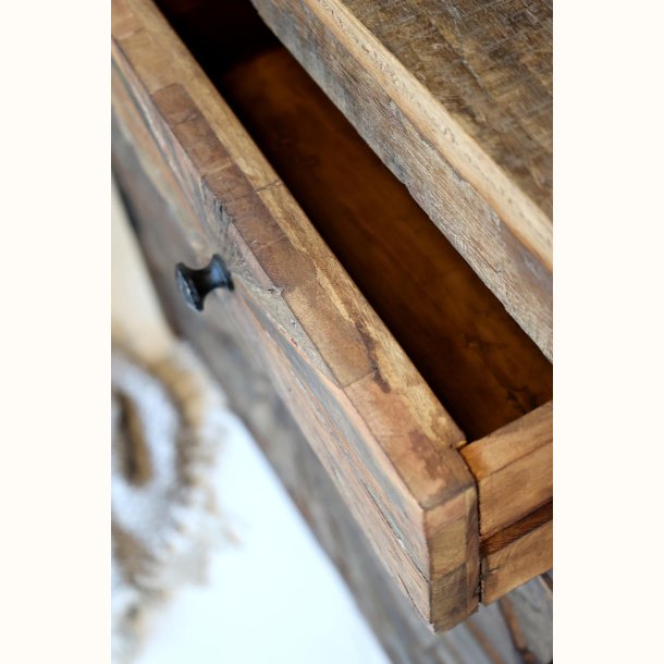 Grimaud Skab m. l�ger og skuffer