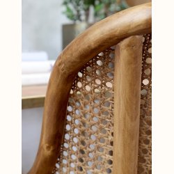 detalje af rygl�n i flettet rattan p� kontorstol