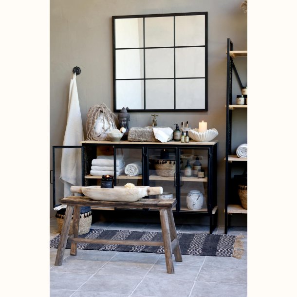 B�nk m. m�nster p� s�de