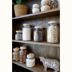 Flere opbevaringsglas med fletl�g samlet med pasta og kaffe