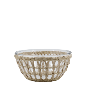 Sk�l med fletkurv i glas med frisk salat serveret