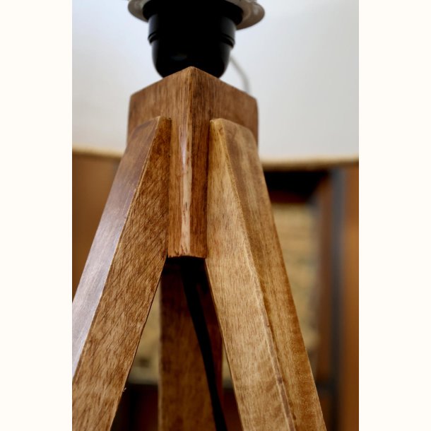 Bordlampe m. tr�fod og h�rsk�rm