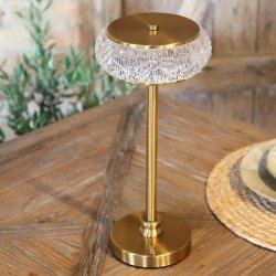 Elegant bordlampe med LED belysning til hyggelig indretning og spisebord