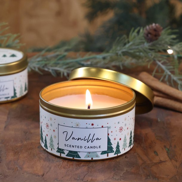 Vanilla duftlys t�ndt ved gran