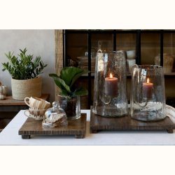 Glas-hurricane med t�ndt bloklys