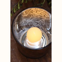 LED-fyrfadslys i glas med varmt lys
