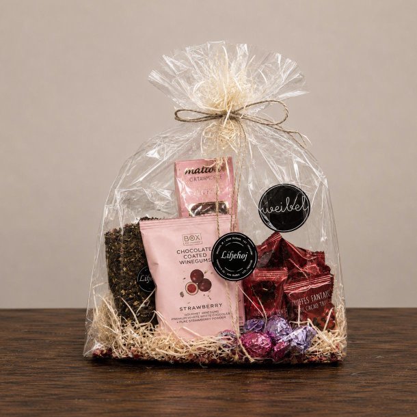 Indhold i Gavepose 199 nr. 3 med te, tr�fler, vingummi med chokolade og s�de specialiteter fra Liljeh�j