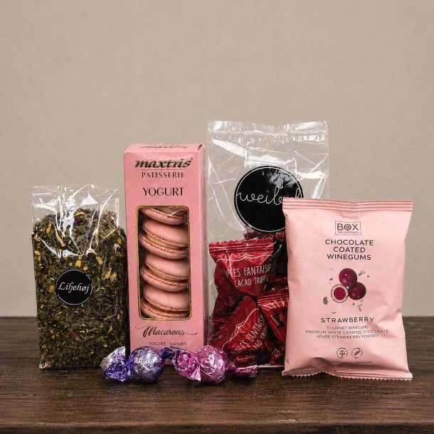 Gavepose 199 nr. 3 med te, tr�fler, vingummi med chokolade og s�de l�kkerier flot indpakket