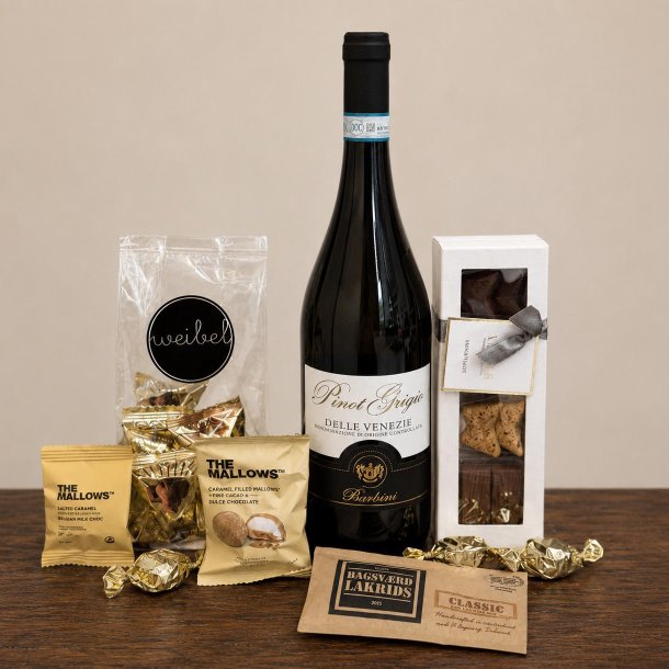 Gavepose 299 nr. 2 med hvidvin, tr�fler, lakrids, mallows og chokolade flot indpakket